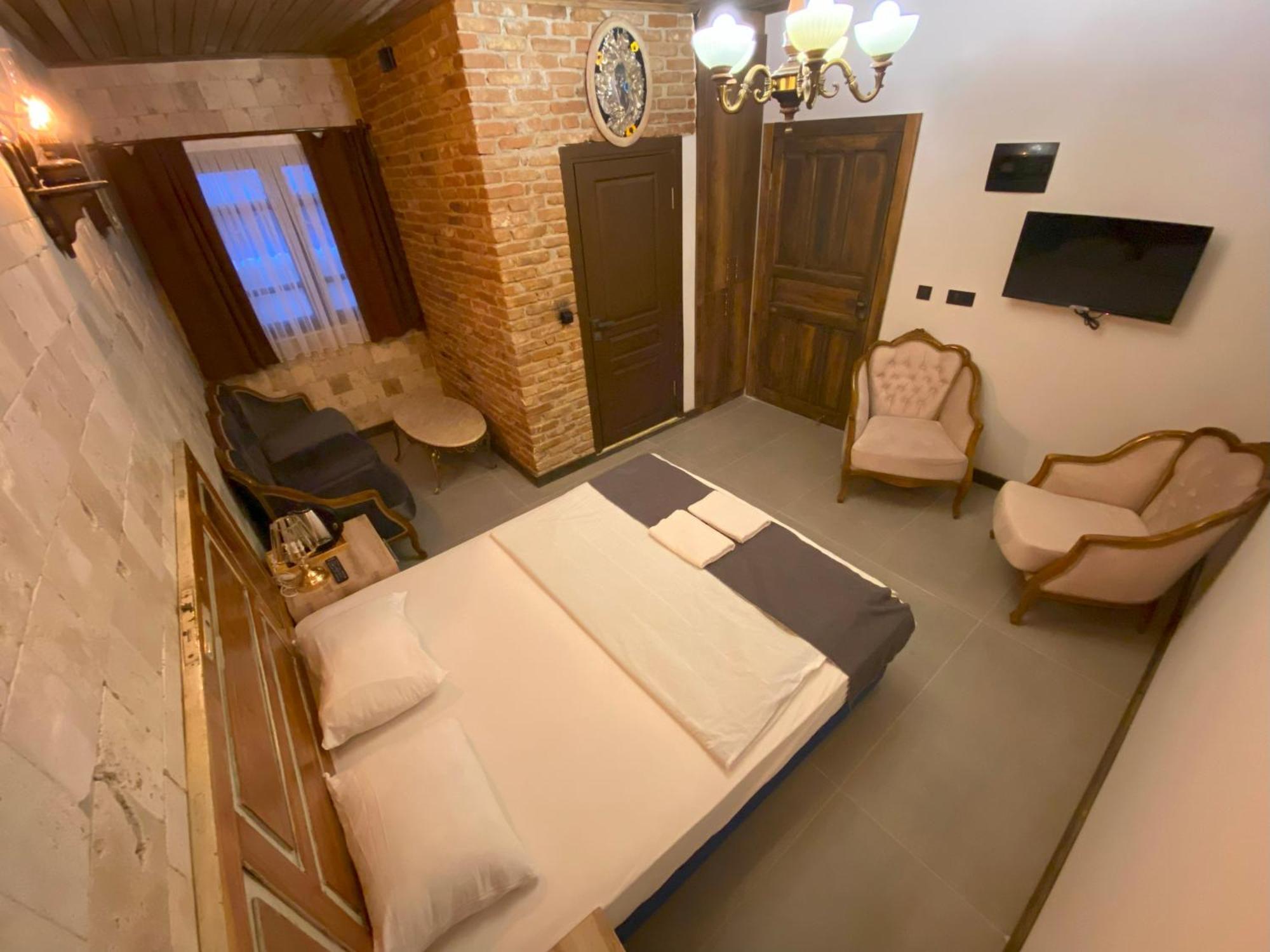 Konak Esila Uşak Exterior foto